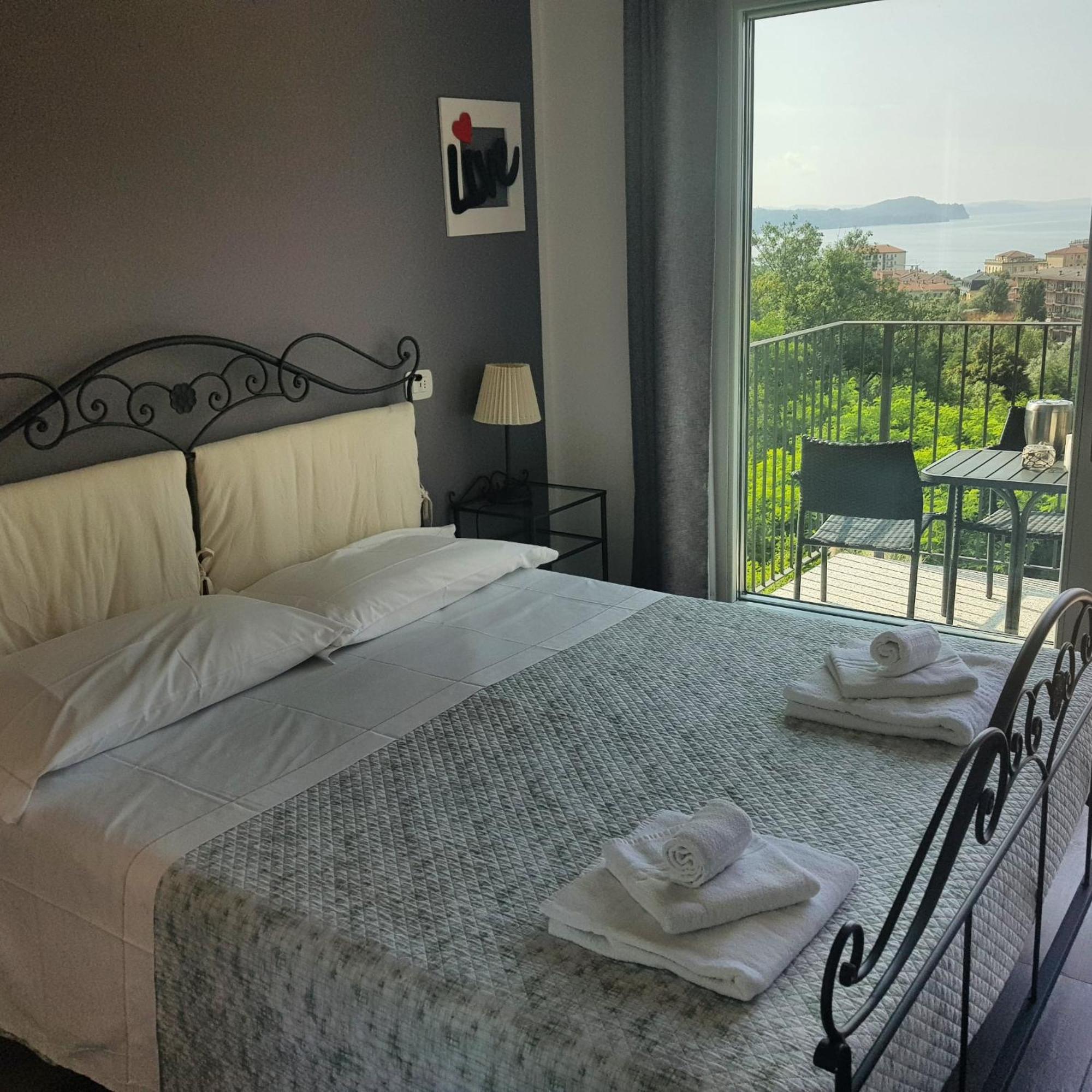 B&B Stella Maggiore 韦尔巴尼亚 外观 照片